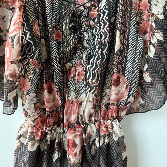 Bar III Floral Kimono Peasant Blouse size Small - Picture 11 of 11
